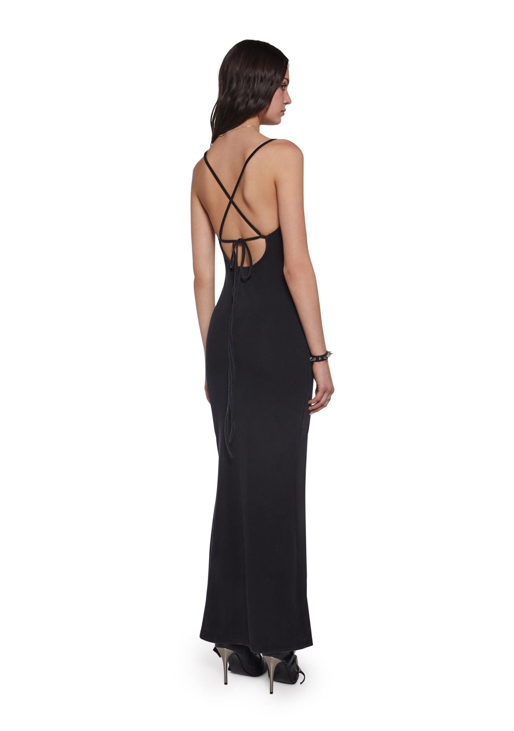 S1901539_F_R_Widow_BLACK_296632_0145_25_05_13