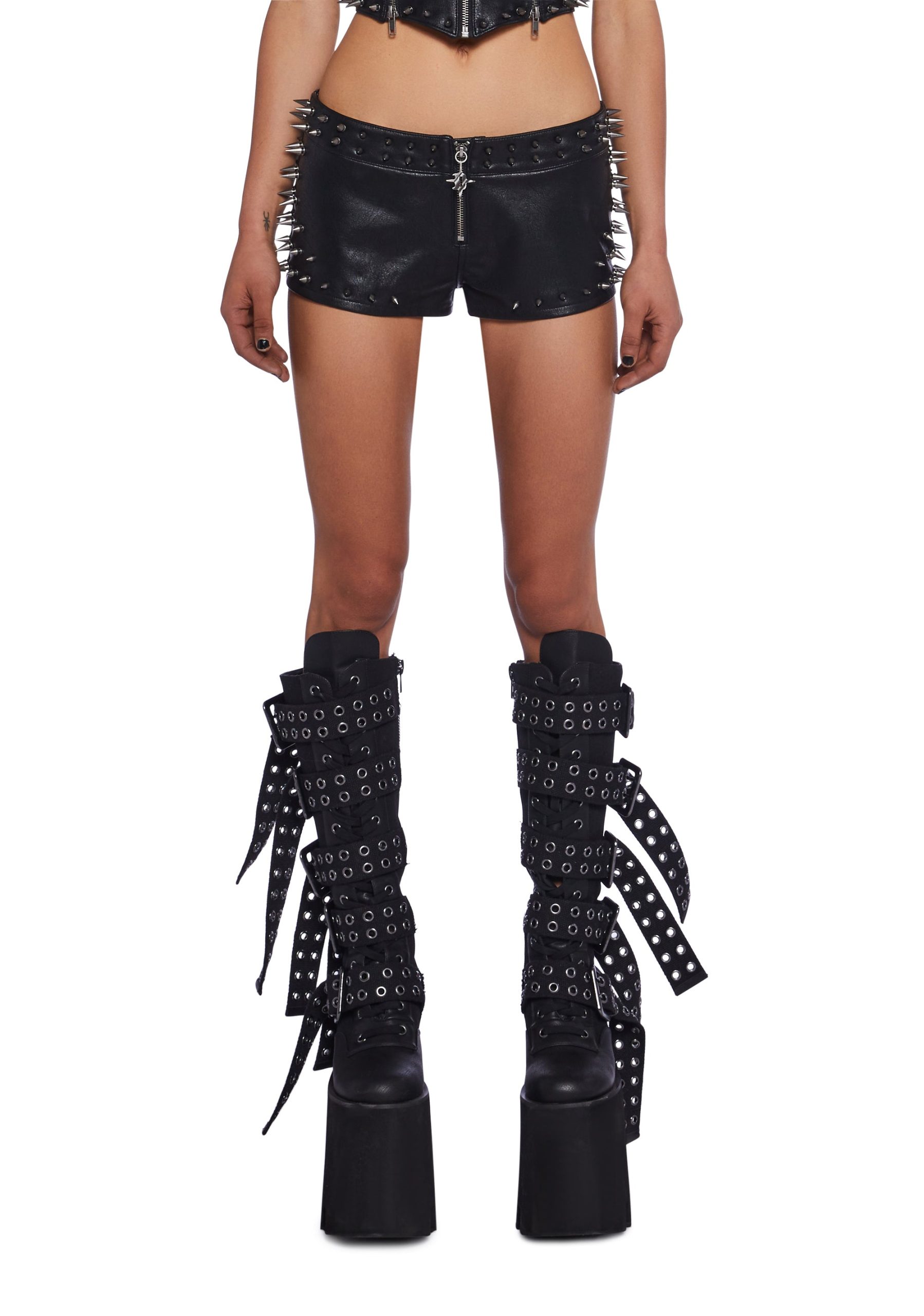 s1872981_f_r_darker_wavs_spiked_micro_shorts_black_291417_0142_24_06_04